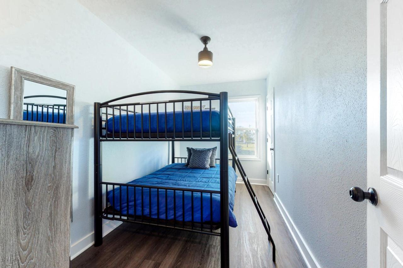Oasis By The Bay-Upstairs Unit Villa Galveston Buitenkant foto